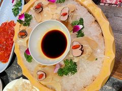 -老牌坊云南鱼豆花火锅(哈西万达店)