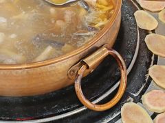 -阿山卓·野生菌火锅·纳西火塘烤肉