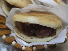 -闫家驴肉老店(华电一校店)