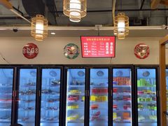 -杨老板·海鲜集市火锅·鲜切牛肉(中防万宝店)