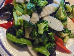 -靠山屯东北农家菜(八龙桥雅苑店)