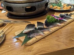 -青瓦餐厅·生鱼片·韩园烤肉(西塔店)