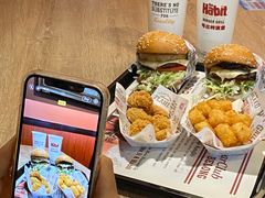 -The Habit Burger Grill 哈比特汉堡(复兴soho店)