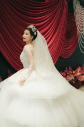 点击看大图 -GRACE KELLY婚纱与礼服(北京店)