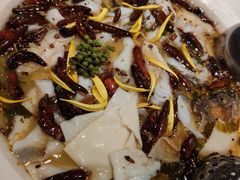 老坛子酸菜鱼（鲈鱼3-4人份）-太二酸菜鱼(广州IFC国金天地店)