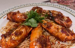 Tom Yum Paste Stir-Fried Shrimp