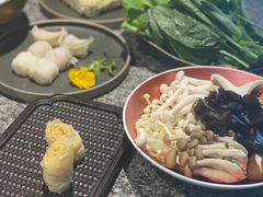 -辉哥火锅(虹桥路店)