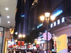 -八一好吃街·高品美食广场