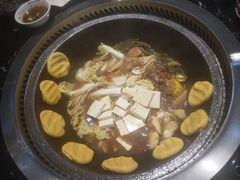 -袁小二大东北铁锅炖(吉祥村总部)