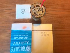 -新华里咖啡书吧(新华书店小寨店)