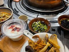 -阿山卓·野生菌火锅·纳西火塘烤肉