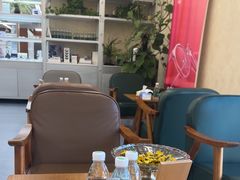 -无奔眼镜·蔡司·依视路授权店(马家堡店)