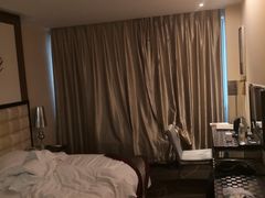 -昆明朗威酒店(昆明站火车站双桥夜市风情街店)