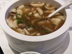 -渝是乎酸菜鱼·川渝小炒(新世界百货望京店)