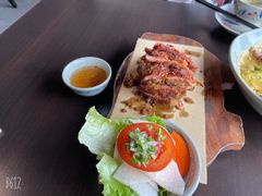 -大头虾越式风味餐厅(光明广场店)