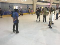-正佳冰河湾真冰滑冰场