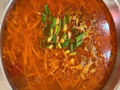 -黄利砖万峰林布依特色酸笋牛肉馆