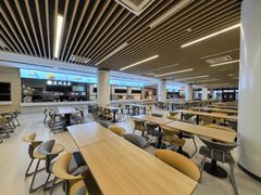 -上海第二工业大学(金海路校区)
