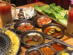-青瓦炭韩潮烤肉(花园道店)