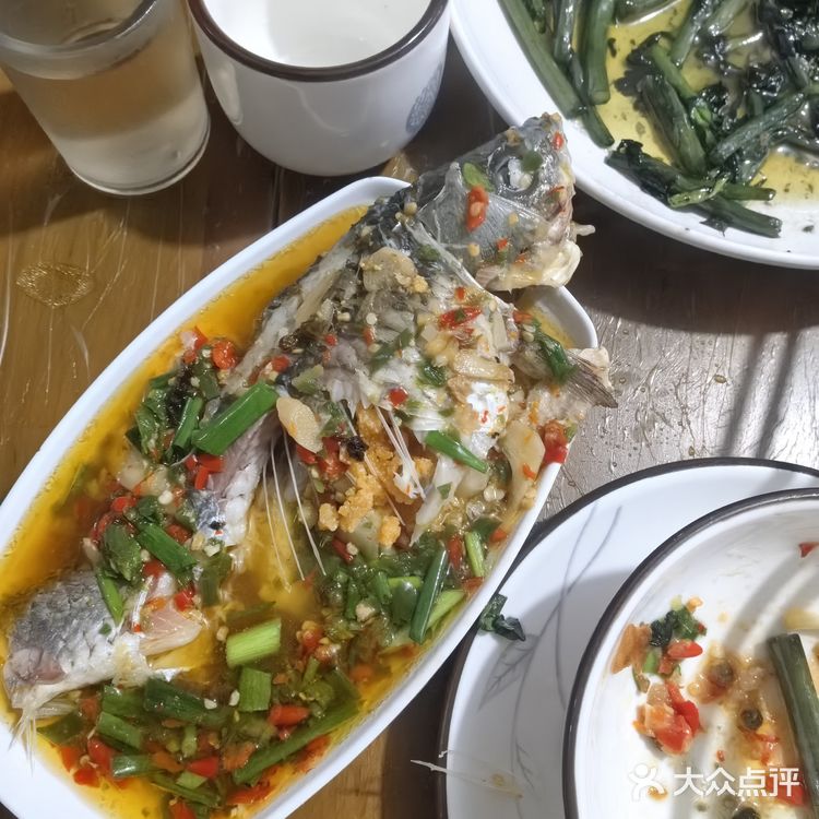 自贡吃哪家?葱葱鲫鱼看我这篇不踩雷