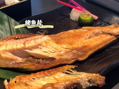-铭牛烧肉·和牛海鲜自助(高新月牙湖店)