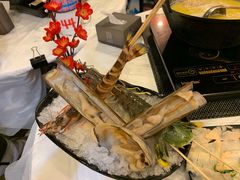 -鲜入围煮花胶鸡海鲜火锅