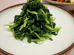 清炒鸡毛菜-屋里厢上海菜馆