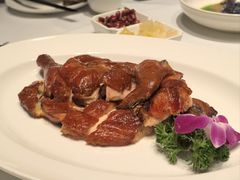 香港脆皮鸡（半只）-荣兴酒家(徐家汇店)