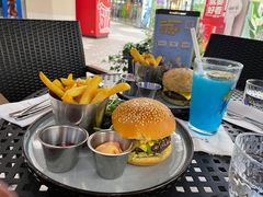香浓蘑菇牛肉汉堡-bluefrog蓝蛙(水游城店)