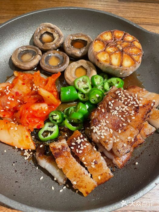 TAIFORKS 大福食堂·山葵烤肉料理·拌饭(宝安店)意式鳀鱼酱碳烤黑猪肉图片