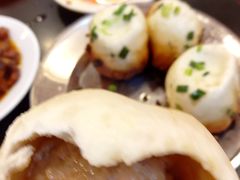 特色生煎-白玉兰食品(汇联商厦店)