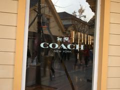 -COACH蔻驰(赛特奥特莱斯店)