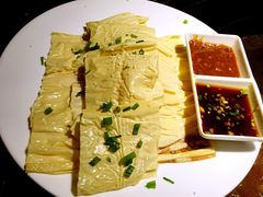 -挂旗柴锅鸡(蚌山区嘉年华店)