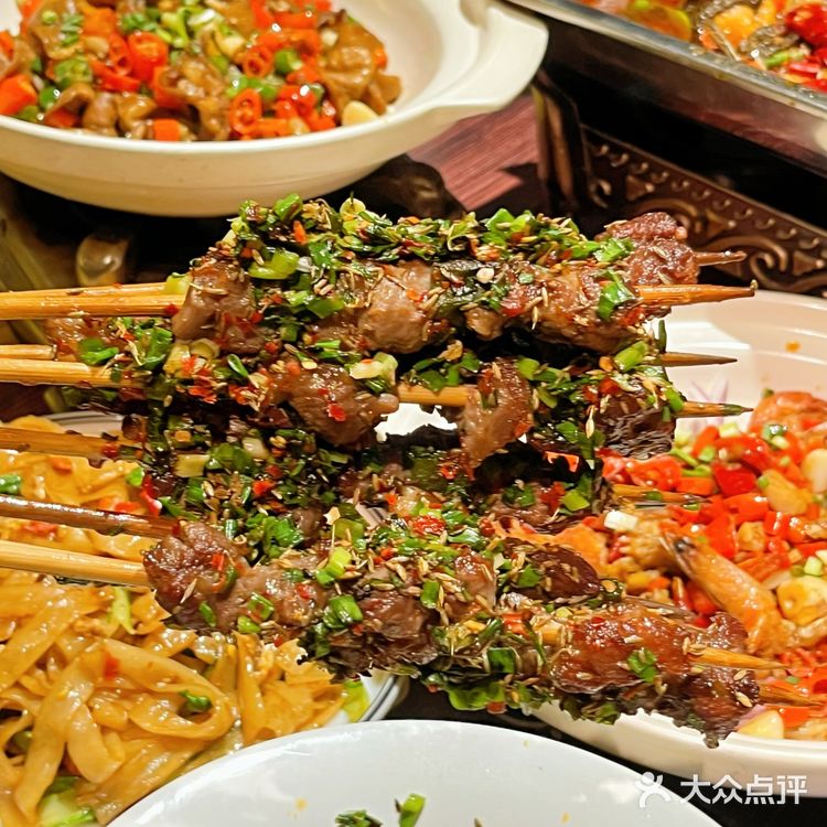 湘🌶️味烧烤届的天花板🔥没人会拒绝的烤蚂蚱🦗