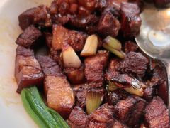 鲍鱼仔烧土猪肉-小南洋海景餐厅(深圳湾店)
