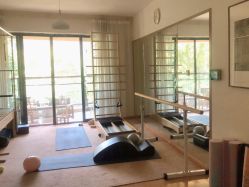 -彤竹瑜伽普拉提馆·女子孕产健身会所