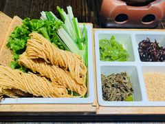 -魁盛居百年鲁菜馆(县西巷店)