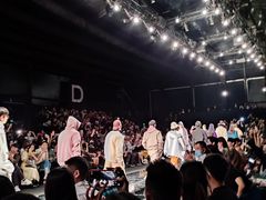 秀场内环境-欢乐海岸椰林沙滩-2025湾区超级灯会