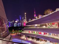 -白玉兰广场停车场