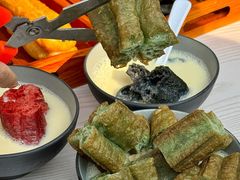 -李与白包子铺(桐梓林店)