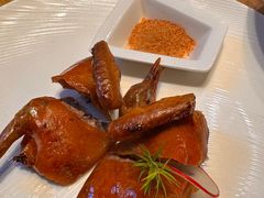 玻璃脆皮乳鸽-莲·中餐厅(成都首座万豪酒店)