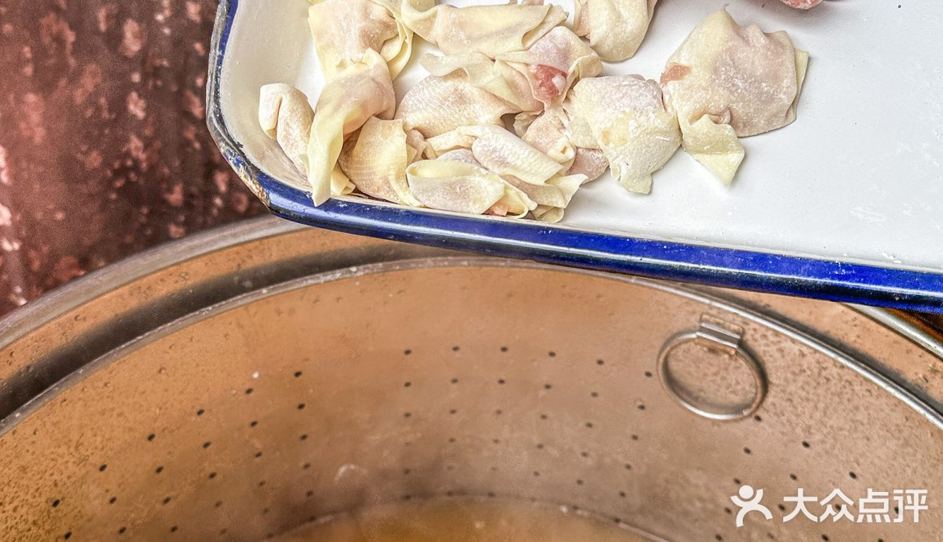 近期在武汉吃过最好吃的原汤水饺馆!