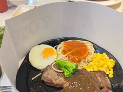 -汤姆家的牛排意面披萨(新城市广场店)