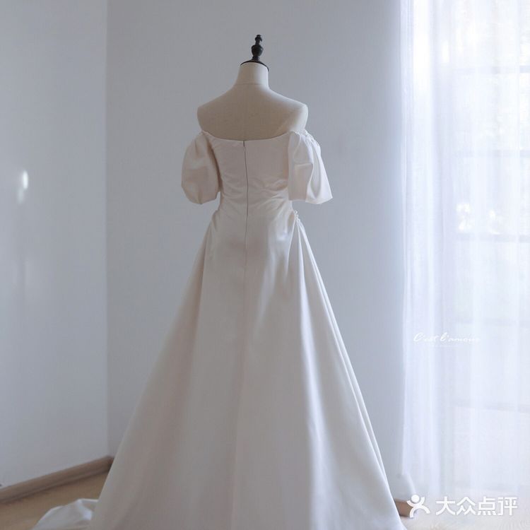 纱木屋上新 | 带有宫廷感的少女系婚纱