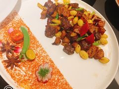 -渝半城经典川粤菜(重庆天地店)