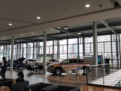 -杭州中升之星奔驰4S店(滨江店)