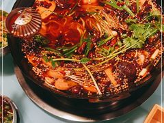 -鸿顺老铁锅美蛙鱼府(解放碑店)