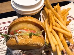 -The Habit Burger Grill 哈比特汉堡(复兴soho店)