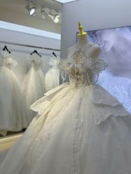 -蒙太奇婚纱摄影(万达店)
