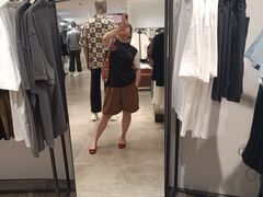 -URBAN REVIVO(上海中庚漫游城店)